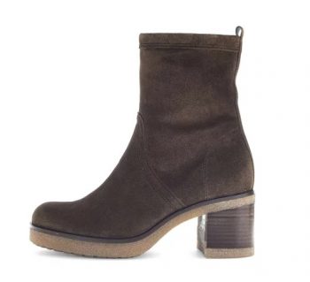 851 - 145€